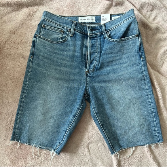 NWT Aritzia Denim Forum “Yoko Bermuda Shorts” - Picture 2 of 5